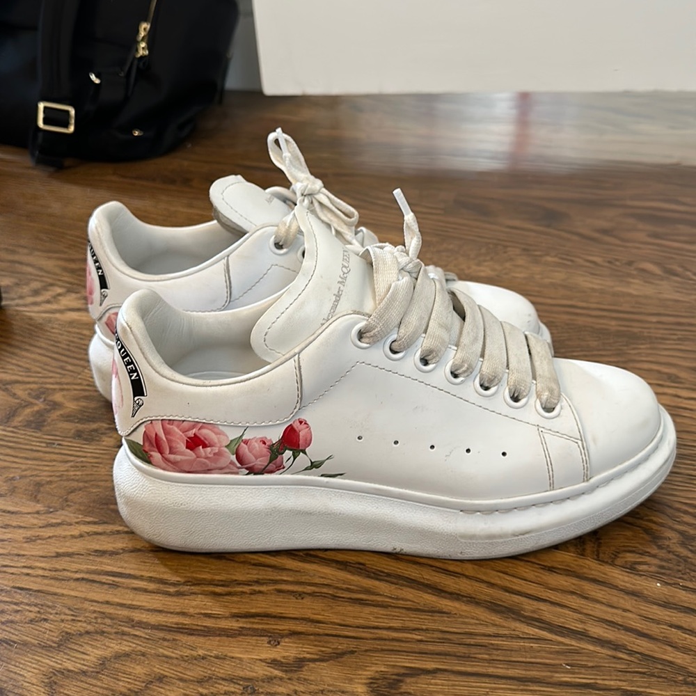 Alexander McQueen Sneakers!